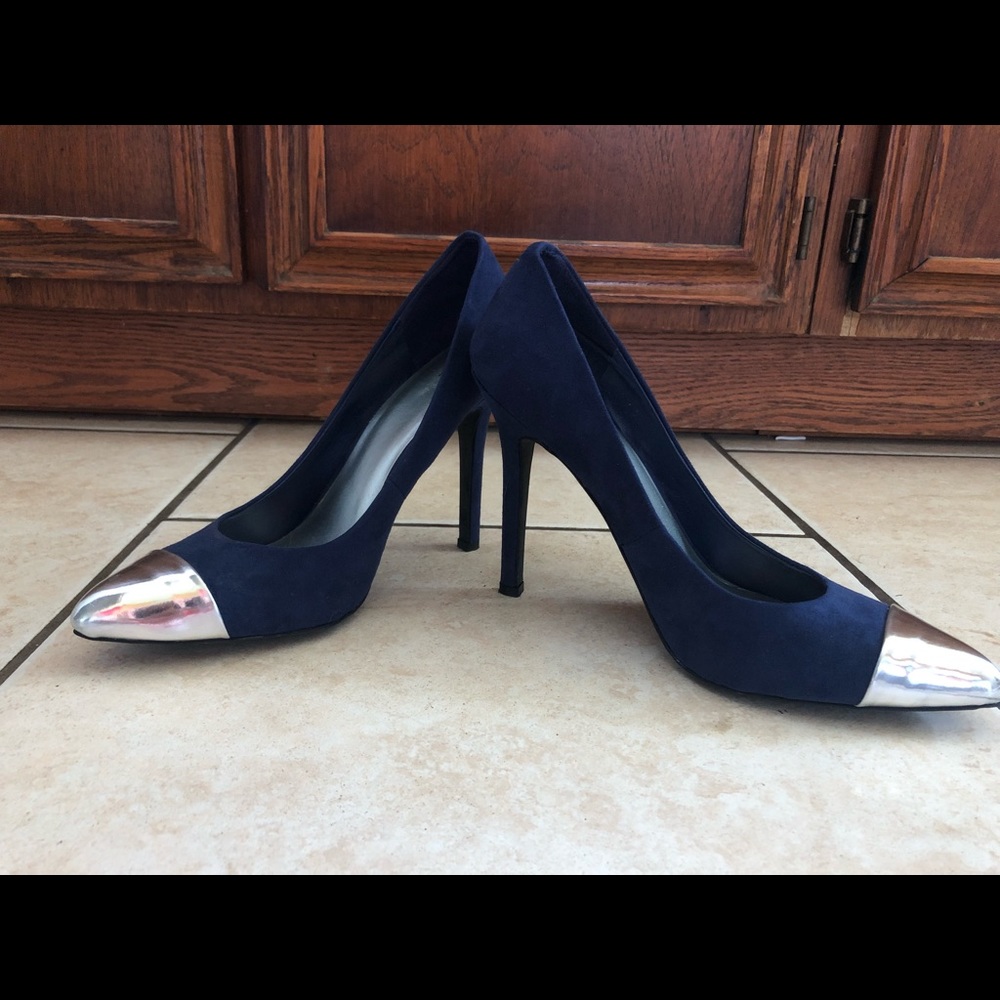 Target Mossimo brand women’s high heels, size 9